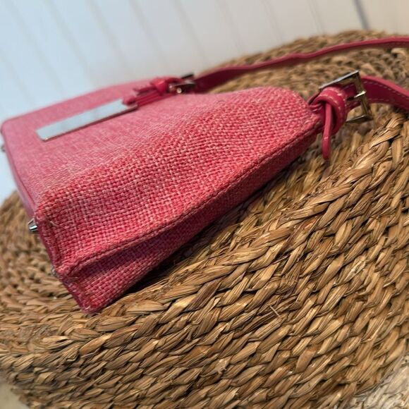 Vintage Pink Shoulder Bag with Silver Accent - Picture 5 of 8